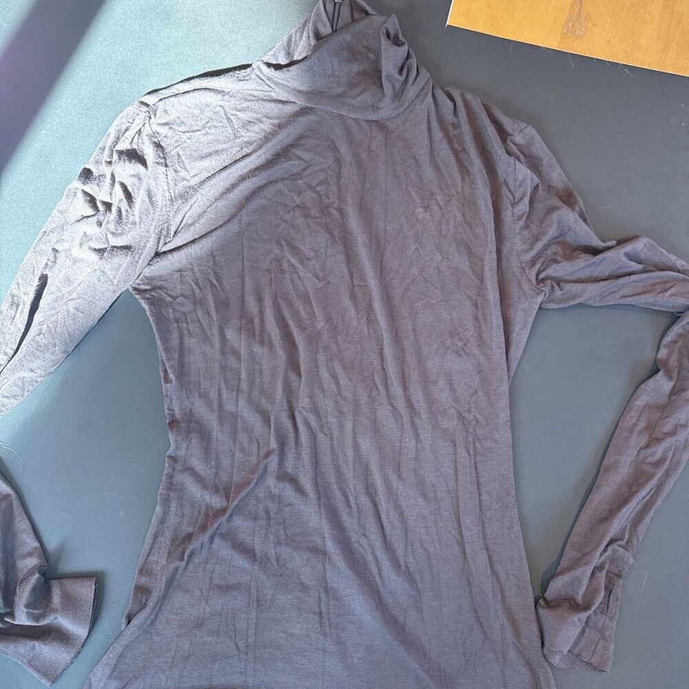 Norma Kamali Turtleneck Top Women Size XS brown Long Sleeve zip back good